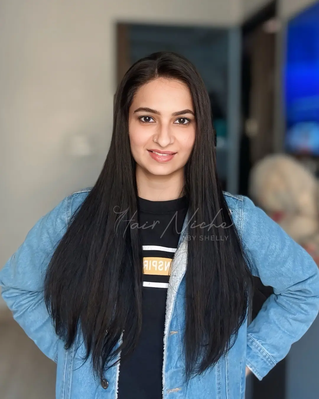 Seamless Front Hairline Wig (24 Inches)