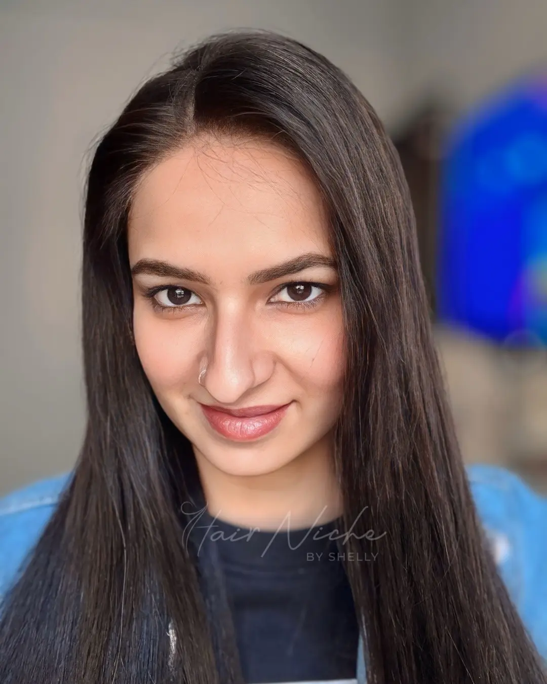 Seamless Front Hairline Wig (24 Inches)